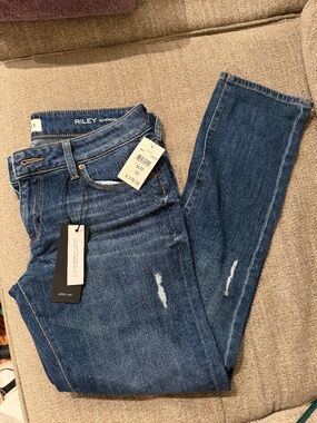 DL1961 Riley Boyfriend Jeans size 26